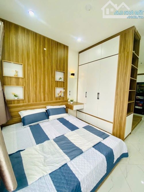 Bán Tòa CHDV Trần Thái Tông, 80m2, 7 Tầng TM, 19 Phòng, Dòng Tiền 100 Triệu/Tháng, Ngõ KD - 1