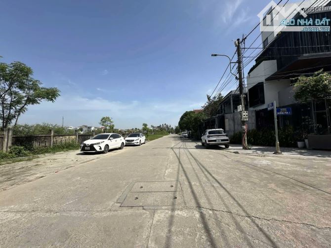 CẦN BÁN ĐẤT KQH HẠ CỒN TRỐNG VIEW SÂN BÓNG LẠI THẾ - 1