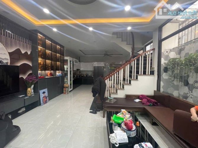 Cần Bán Nhà Phố Tây Sơn Chùa Bộc Đống Đa 7 Tầng Thang Máy Ô Tô Đỗ Cửa Kinh Doanh Đa Dạng - 1