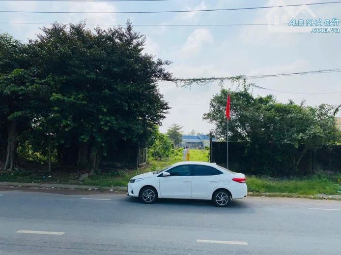 BÁN 1630m2 ĐẤT MẶT TIỀN ĐƯỜNG NGUYỄN VĂN CỪ , CÁCH ĐẠI HỌC NAM CẦN THƠ 600m - 1