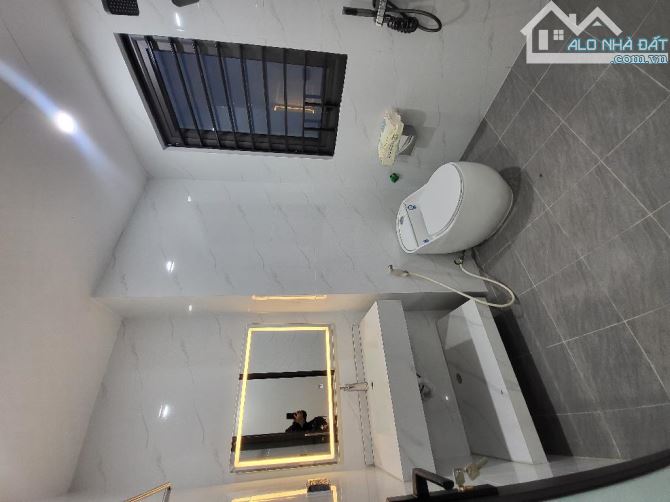 Bán nhà Trương Định, 41m2 5T, nhà mới hiện đại, dân chí cao, gần phố, ở sướng, lô góc, giá - 1