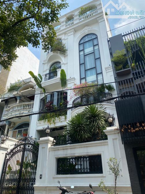 Biệt Thư Mặt Tiền Đường C18 ngay cổng vào nhà ga T3 8x21m Hầm 5 tầng 4x Tỷ nội thất NK - 1