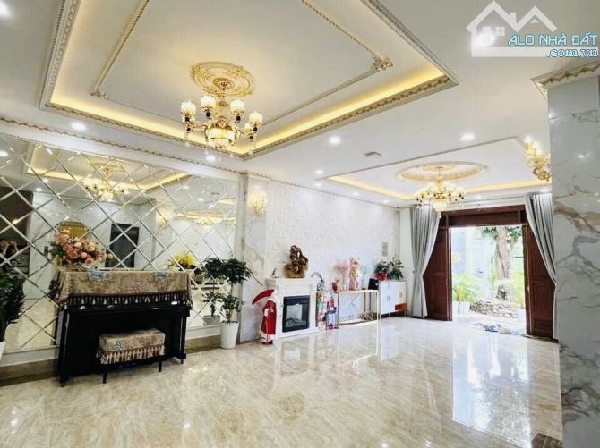 BIỆT THỰ AN SƠN P4 207M2 NGANG 10M, 4 TẦNG 7PN8WC HỒ BƠI, XÔNG HƠI, KARAOKE, VIEW GIÁ 32TỶ - 1