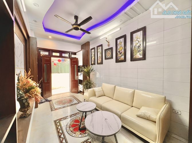NHÀ NAM DƯ 5,9 tỷ x 5T  – GẦN PHỐ – FULL NỘI THẤT - 1
