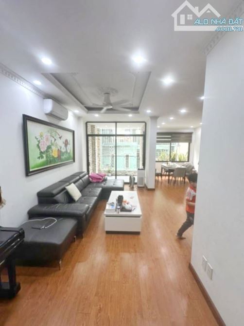 HIẾM - NHÀ PHÂN LÔ NGÕ TRẦN QUANG DIỆU  - Ô TÔ TRÁNH – 65m2 - 5 TẦNG - KINH DOANH ĐỈNH - 1