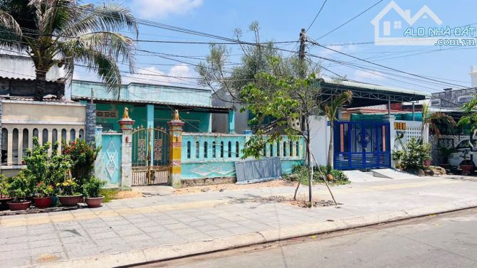 Thị trấn Phước hải, Bà Rịa Vũng Tàu, 165m2, ngang 8m sâu 20m, full thổ cư, đi bộ ra biển - 1
