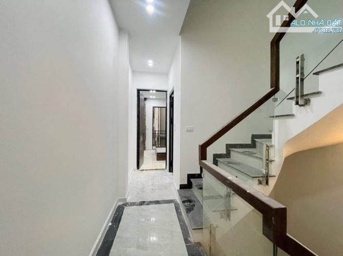 NHÀ 5 TẦNG XÂY MỚI – DT 30M² – MT 4M – GIÁ CHỈ HƠN 4 TỶ - 1