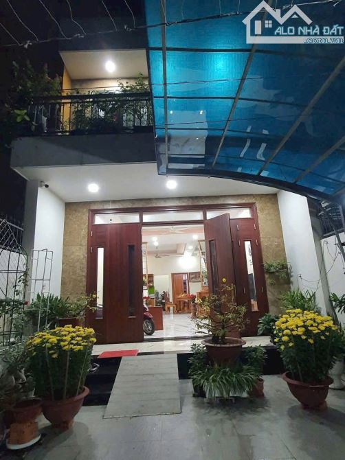 Bán nhà ĐẸP 3 tấm Dĩ An_TPHCM Tương lai,đường 2 xe hơi,gần chợ Đông Hòa - 1
