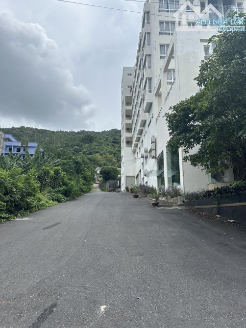 BÁN ĐẤT GÓC 2 MẶT TIỀN (VIBA + LÊ NGỌC HÂN) DT 360M2 GIÁ 20 TỶ - GẦN BIỂN P1 VŨNG TÀU - 1