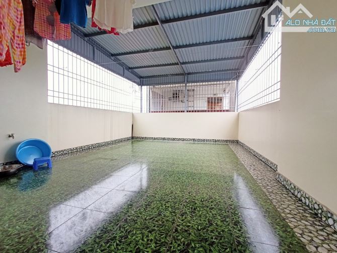 Bán nhà gốc dân khu phân lô Tuyến 2 Quán Nam. DT 90m2 x 4.5T - 2