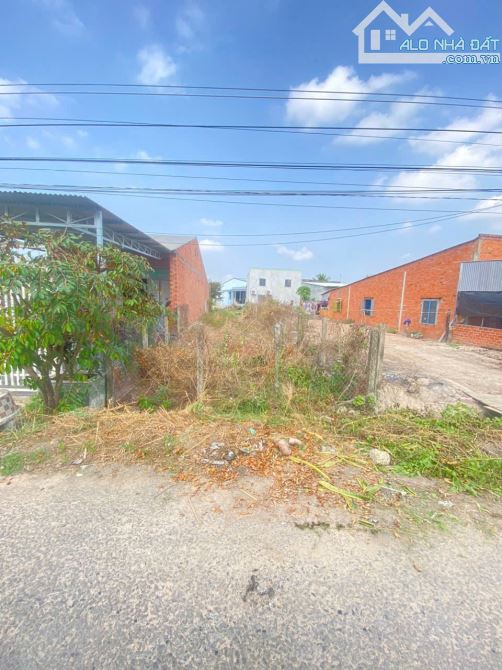 (Hàng Ngộp )Đất Trường Tây, TX Hoà Thành, 680 triệu, 140m2, Ngõ rộng 10m, 2 Mặt tiền 5x28m - 2