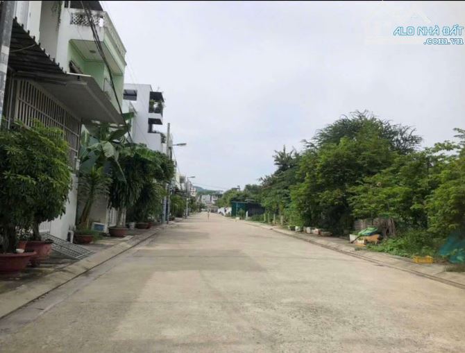 Đất bán-Duy nhất 1lô-đường 10m-dt 4x17m biển 1km- 2/4-Vĩnh hoà-Nha Trang-chỉ 2ty450tr(hót) - 2