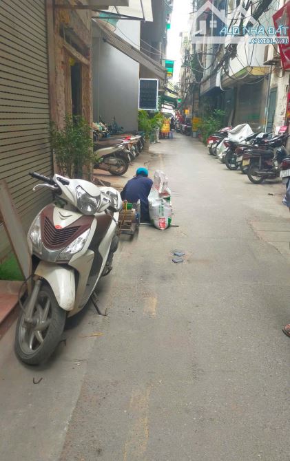 Lê Thanh Nghị- Hai Bà Trưng 36m2, mặt tiền 4.8m. Giá chào 13.2 tỷ - 2