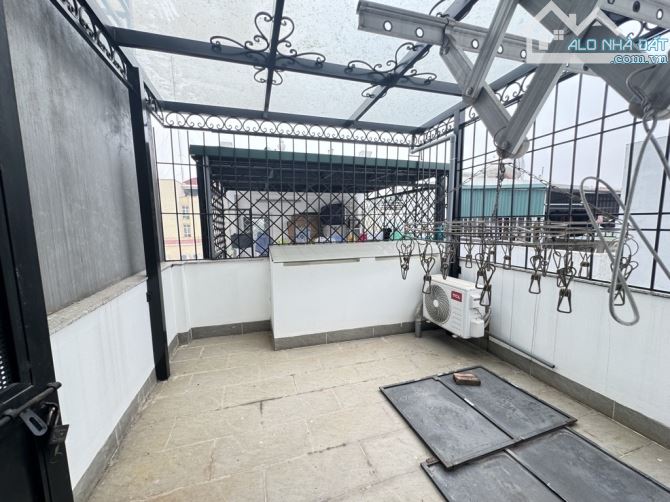 BÁN GẤP NHÀ TDC ĐỨC GIANG, 44M 5 TẦNG , GIÁ 8.5 TỶ - 2