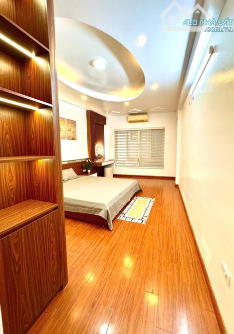 BÁN HÀNG HIẾM PHỐ HÀNG BÚN- BA ĐÌNH-SỔ VUÔNG-NỞ HẬU-4 TẦNG- MT 4m- NHỈNH 6 TỶ - 2