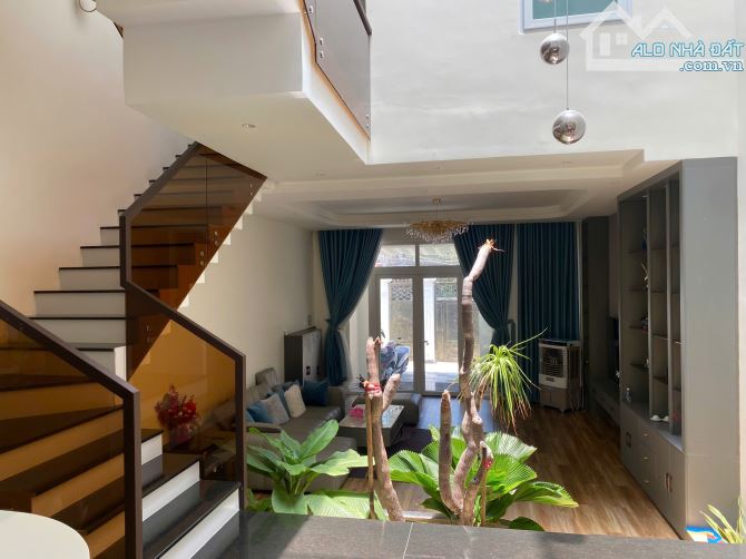 BÁN BIỆT THỰ MINI HẺM NAM KỲ KHỞI NGHĨA ( DT: 139M2) 1TR2L + GIÁ 11 TỶ 5 - 2