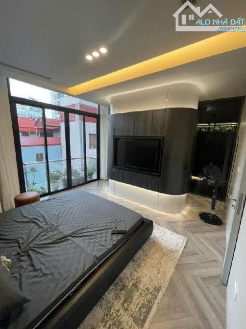 Nhà đẹp Nguyễn văn cừ - lô góc - an sinh tuyệt vời - kinh doanh bất chấp - 2