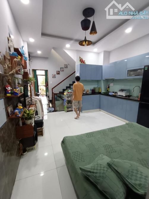 BÁN NHÀ GẦN MERCERDES QUANG TRUNG - PHƯỜNG 8, DT 5*18M*4TẦNG - HXH GẦN MT, GIÁP TÂN BÌNH - 2