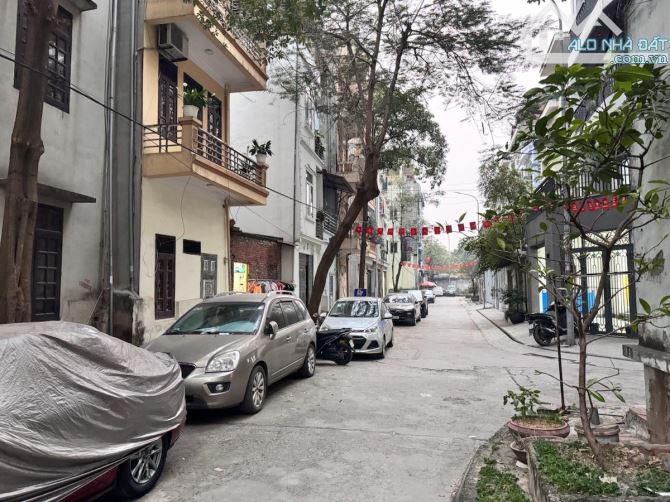 Cần bán gấp đất mễ trì hạ diện tích 65m mặt tiền 5,6 giá 12,8 tỷ lô góc oto tránh - 2