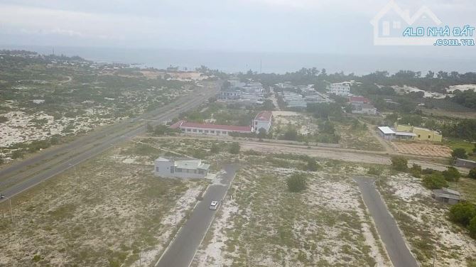 cần bán đất thổ cư đối diện KDL biển Cổ Thạch,120m2 giá 1 tỷ - 2