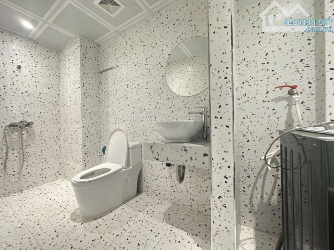 TÂY SƠN - MÁY GIẶT RIÊNG - FULL ĐỒ CAO CẤP - THOÁNG, SÁNG. 5TR5 - 2