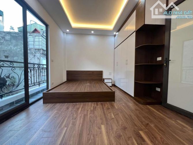 TRUNG TÂM QUẬN HOÀNG MAI- NHÀ XÂY MỚI TÂN MAI- 30M2- OTO ĐỖ CỔNG- GIÁ 6 TỶ3 - 2