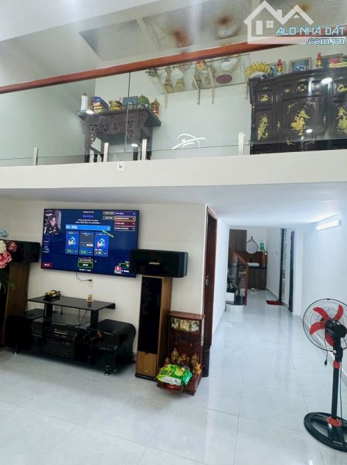 Xuất Cảnh Bán nhanh giá rẻ Nhà 1/ đường CMT8 P 13 Quận 10 DT Khủng 6x16 4 Tầng chỉ 8.9 Tỷ - 2