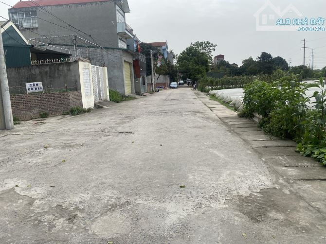 BÁN ĐẤT ĐÔNG YÊN - ÔTÔ CON TRÁNH - FULL THỔ CƯ - KHẢ NĂNG SINH LỜI CAO 100M 5MT GIÁ 2.6TỶ - 2