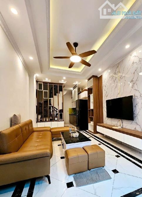 💥💥 NHÀ 5 TẦNG HIẾM CÓ – TRUNG TÂM PHÚC ĐỒNG – FULL NỘI THẤT – CHỈ 5,25 TỶ - 2