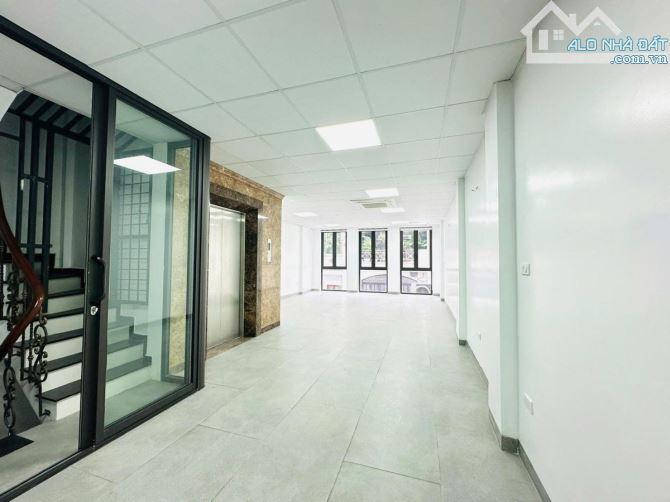 Bán toà nhà 9 tầng,60/72m2,5.5m, Quan Nhân, vỉa hè, ô tô tải tránh, chỉ 27 tỷ - 2