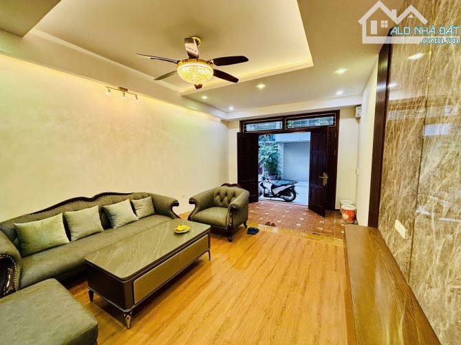 Bán nhà phân lô - Ô tô tránh phố Lạc Trung 66m 4 tầng giá 22.5 tỷ - 2