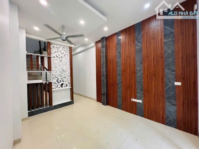 BÁN NHÀ PHỐ ĐỊNH CÔNG HẠ - 3 MẶT THOÁNG, 3 TẦNG, FULL NỘI THẤT - 2
