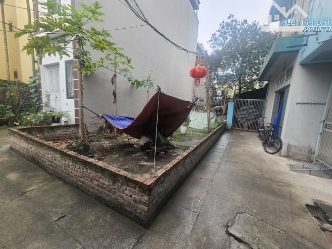 Ngũ Hiệp Thanh Trì ngay chân cầu Tự Khoát cần bán 70m2 đất mt 4.5m ngõ ba gác NHỈNH 4 tỷ - 2