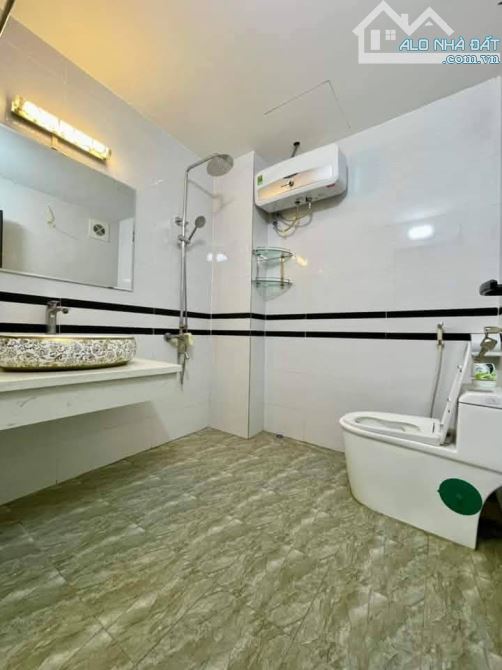 HƠN 5 TỶ CÓ NHÀ ĐẸP DÂN XÂY 6 TẦNG NGAY GẦN PHỐ LÊ TRỌNG TẤN THANH XUÂN - 3