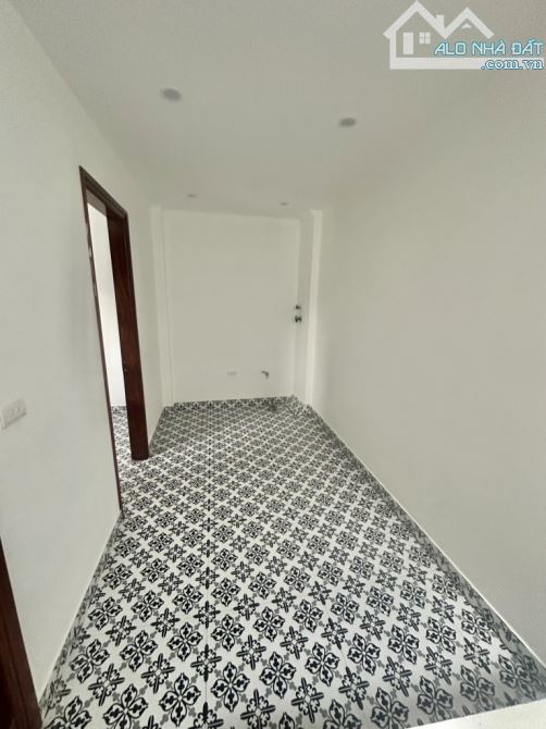 NHÀ ĐẸP ĐỦ CÔNG NĂNG PHỐ LÊ THANH NGHỊ - ĐÔNG ĐÚC TẤP NẬP - TRUNG TÂM - 3
