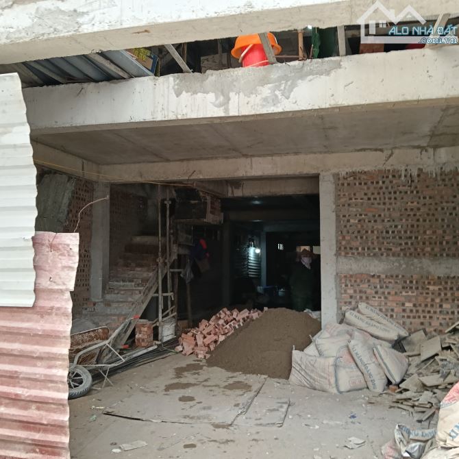 BÁN CCMN HOÀNG ĐẠO THÀNH - LÔ GÓC - 74,5m2, MT 6,5m - 22PKK - 150tr/th - 21 tỷ. - 3