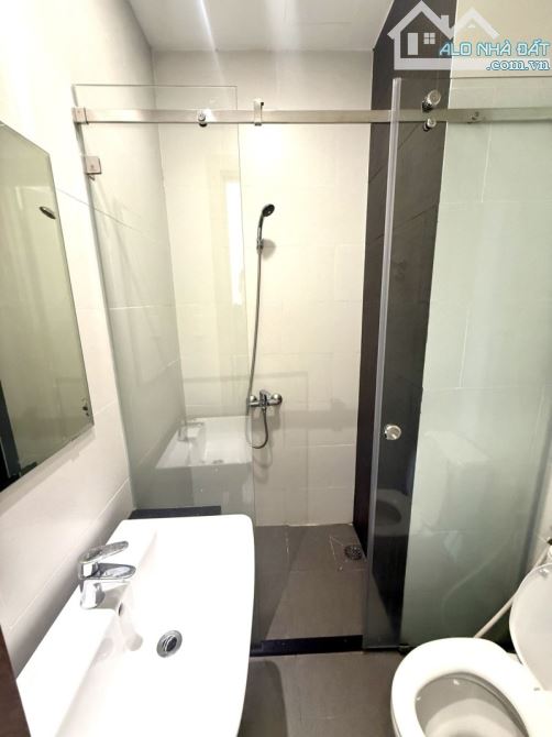 Mặt Tiền Đường 1 Thảo Điền 20x12 Xây 6 lầu Giá 75 tỷ Cho Thuê 200 Tr/tháng VIew Sông - 3