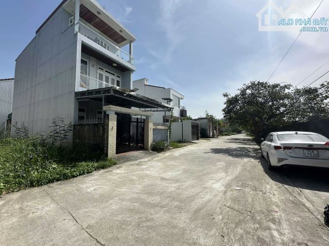 CẦN BÁN ĐẤT KQH HẠ CỒN TRỐNG VIEW SÂN BÓNG LẠI THẾ - 3