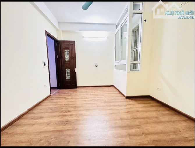 Thánh địa Mậu Lương, Hà Đông. 60m2, 5 tầng, mt 5m, đường 15m Sau nhà là sân bóng. 16.2 tỷ - 3