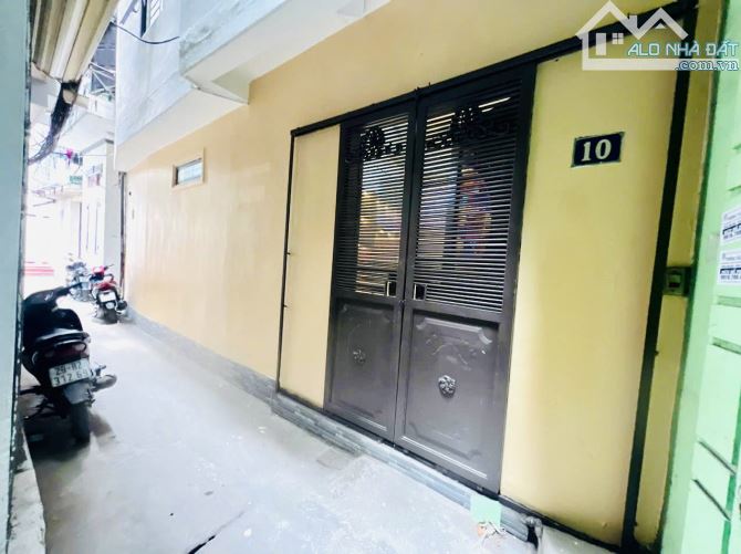 Bán Nhà Đê La Thành, Giảng Võ, Ba Đình, Gần Chợ Thành Công, Ngọc Khánh. Giá : 7,2 Tỷ - 3