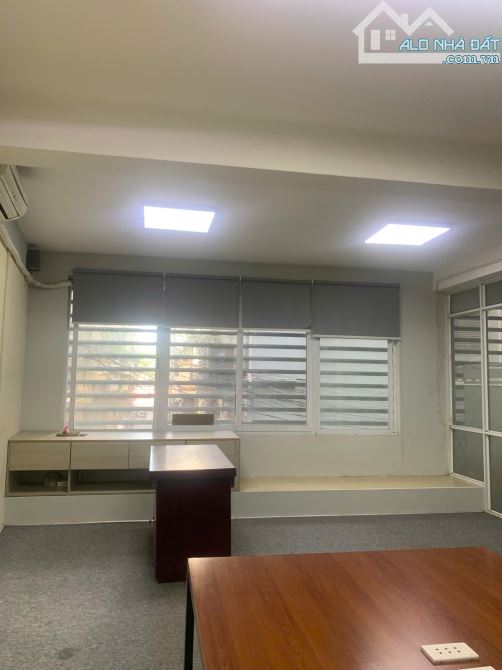 Cho thuê nhà phố Lê Trọng Tấn: 90m2 x 5 tầng, MT: 7,3m, thông sàn, nguyên căn, ngõ ô tô. - 3