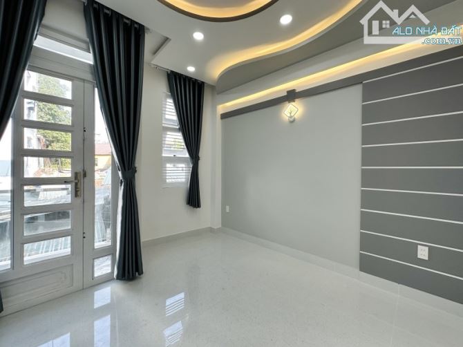 7 TỶ HƠN - NHÀ PHÚ NHUẬN KẾ PHAN XÍCH LONG - KHU AN NINH GẦN HẺM XE HƠI - 40M2 3 LẦU 4PN - 3