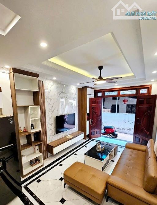 💥💥 NHÀ 5 TẦNG HIẾM CÓ – TRUNG TÂM PHÚC ĐỒNG – FULL NỘI THẤT – CHỈ 5,25 TỶ - 4