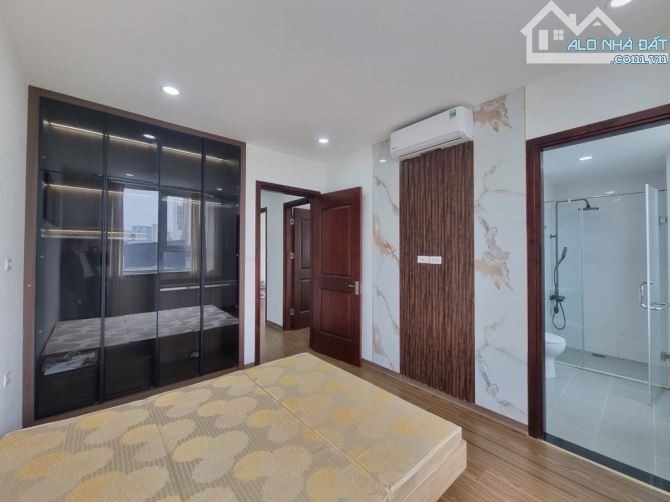 Bán căn góc 3 ngủ tại tòa A10 Nam Trung Yên, Cầu Giấy, full nội thất, sổ lâu dài - 4