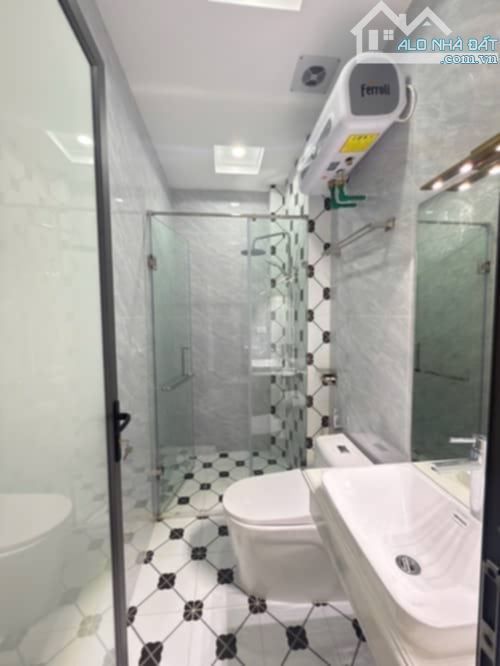 Cực phẩm mặt ngõ - ô tô tránh Trần Quốc Hoàn DT 42 M2 X 6 TẦNG, MT 3. 7 M - GIÁ 19.8 tỷ - 4