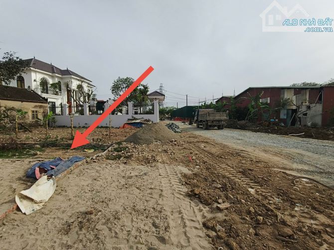 💢💢💢HÀNG ĐẦU TƯ ĐÓN SÓNG VIN THUỴ LÂM - 64m2 - ĐƯỜNG 11m - GẦN BÌA LÀNG - TRỤC LIÊN XÃ - 4