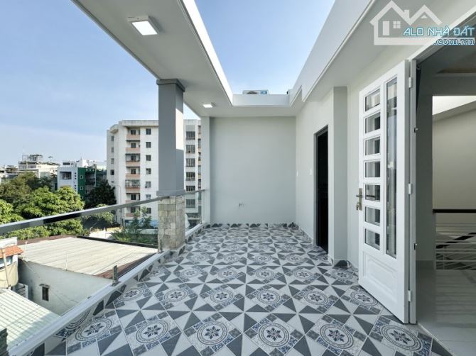 7 TỶ HƠN - NHÀ PHÚ NHUẬN KẾ PHAN XÍCH LONG - KHU AN NINH GẦN HẺM XE HƠI - 40M2 3 LẦU 4PN - 4