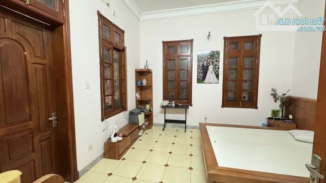 Nhà đẹp ở ngay Nguyễn Chí Thanh Đống Đa. Sổ A4 91m, 4 tầng 4 ngủ MT5m3 Giá 15.6 tỷ - 5