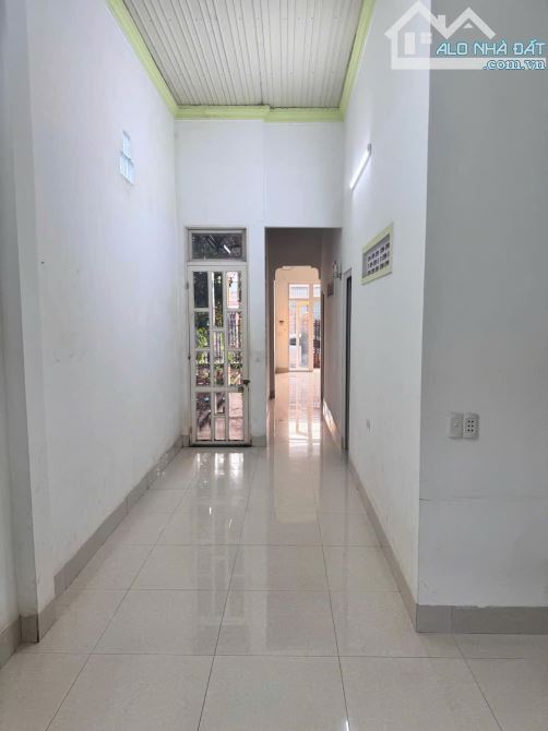 .  🏠🏠🏠 Nhà Hẻm Nguyễn Văn Linh 🏠🏠🏠  📌Diện tích: 5x23m; 📌Pháp lý: full thổ cư; 📌Hư - 5