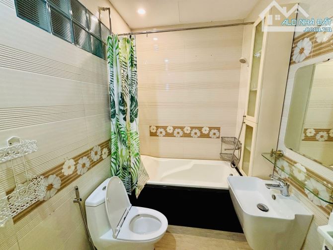 Bán nhà phân lô - Ô tô tránh phố Lạc Trung 66m 4 tầng giá 22.5 tỷ - 5